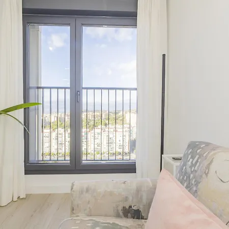 Cubo's Urban Sky Martiricos 14 Apartment Malaga
